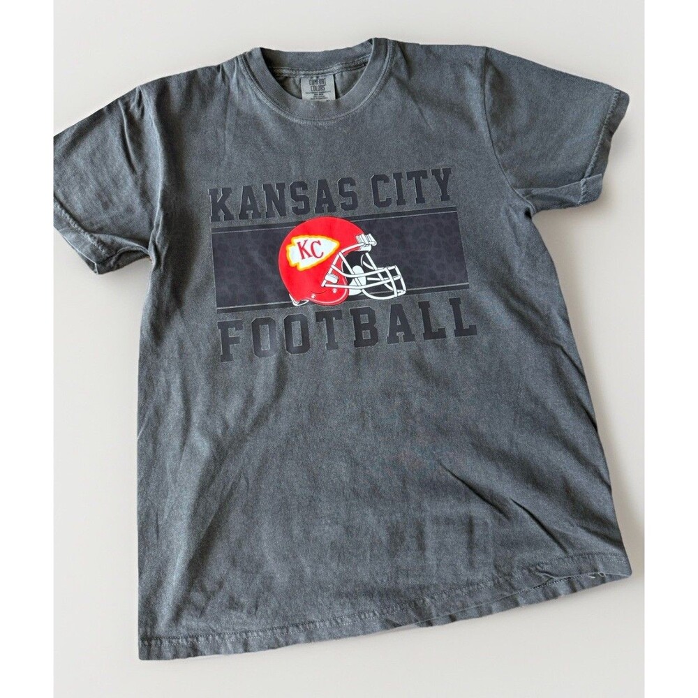 New - Comfort Colors - Small Kansas City Chiefs Tee - 100% Cotton - acid wash